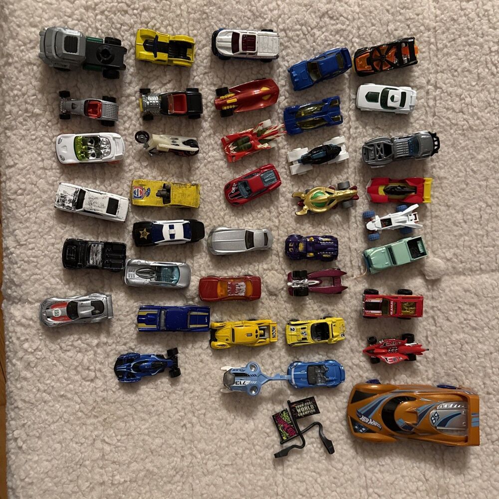 Hot Wheels Lot 39 Cars 1977-2016 Motorcycles Police Car Pepsi Flags Etc